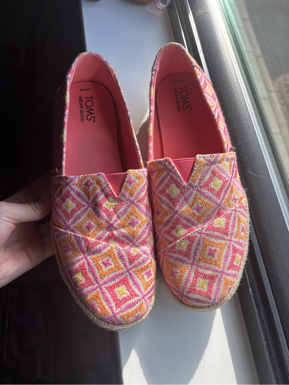 TOMS Pink & Orange Diamond-Pattern Slip-Ons